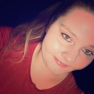 Meet your Posher, Liz